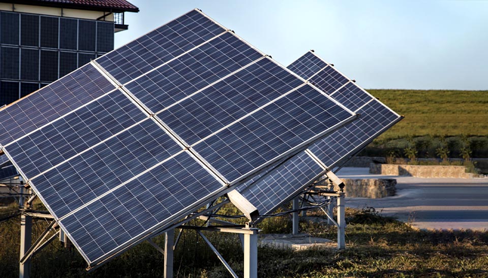 Single-axis Solar Tracking System maximizing the angle of incidence for peak photovoltaic energy conversion efficiency.